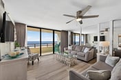 Sunny Sands - Oceanfront Oasis in Daytona Beach