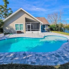 Heated Pool Home Paradise on Lake
