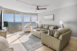 Salt & Linen - Upscale Ormond Beach Condo - Image 2