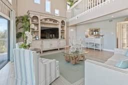 Gorgeous beach style home minutes from beach! - Image 5