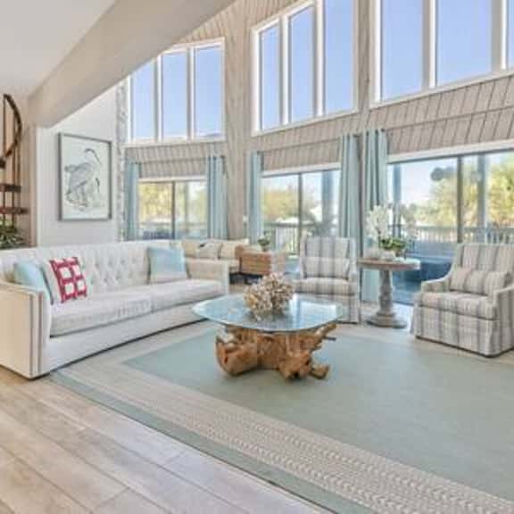 Gorgeous beach style home minutes from beach! - Image 1