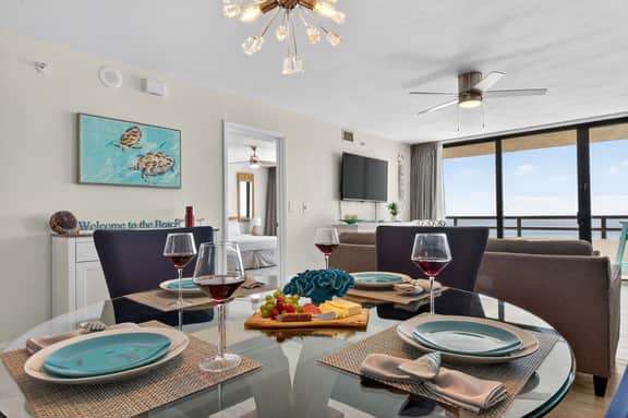 Sunny Sands - Oceanfront Oasis in Daytona Beach - Image 2